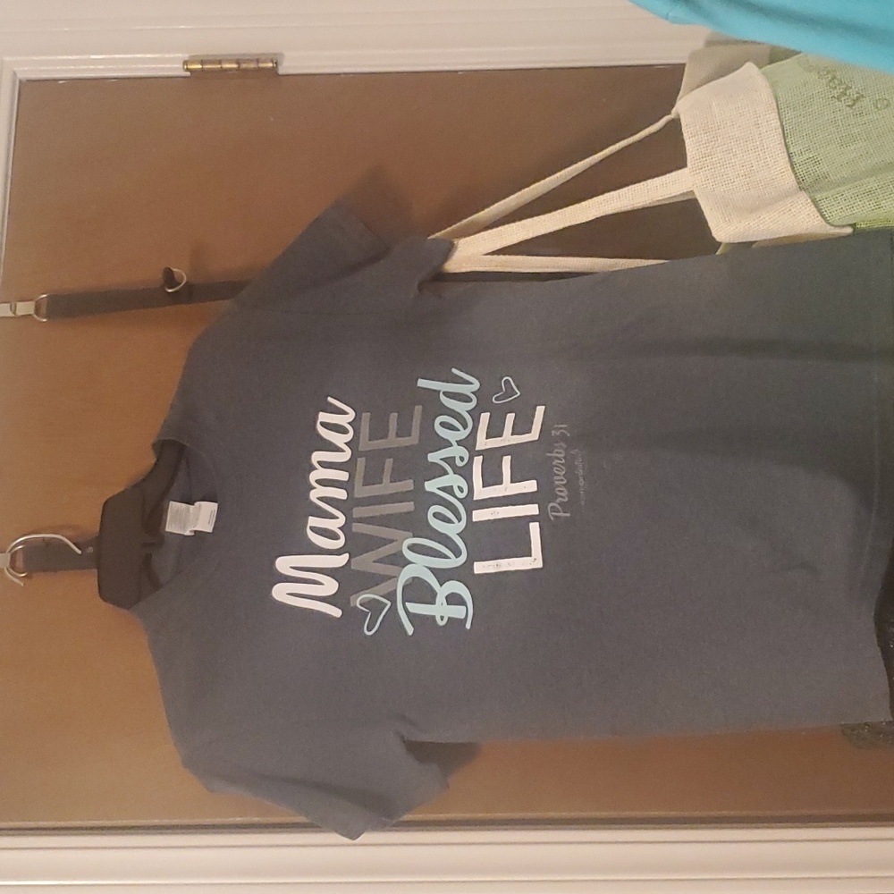 Women's t-shirt
